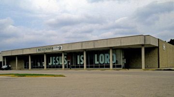 Image of a strip mall church in Austin, Texas