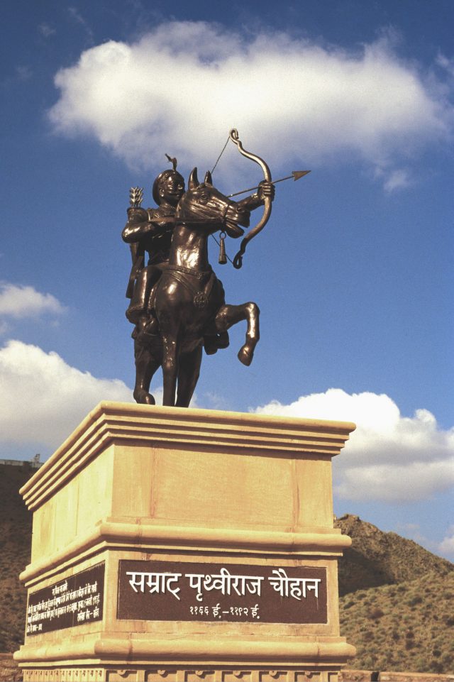 2-statue