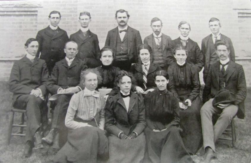 Black and white image of the University of Texas' first Master of Arts and Master of Science candidates in 1900
