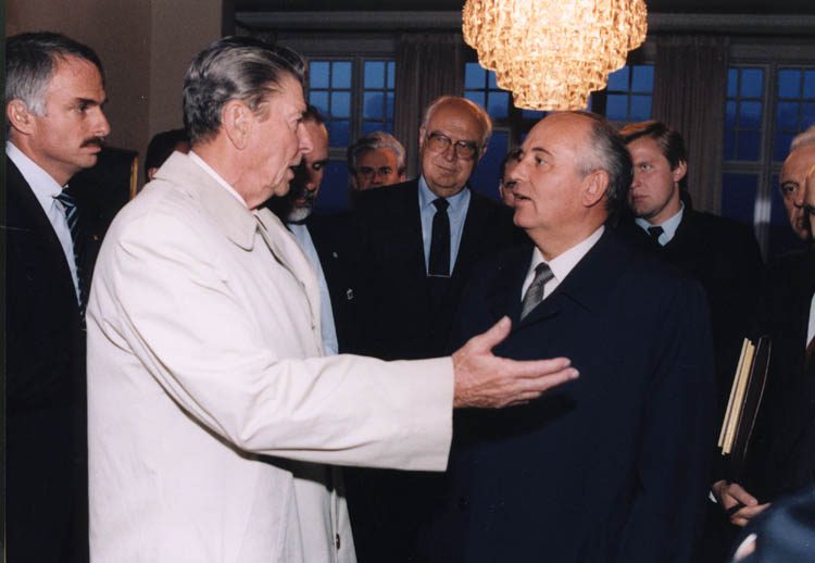 Ronald Reagan speaks to Mikhail Gorbachev