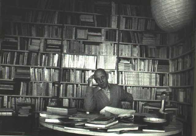 Foucault in his library. Courtesy of the Foucault Society.