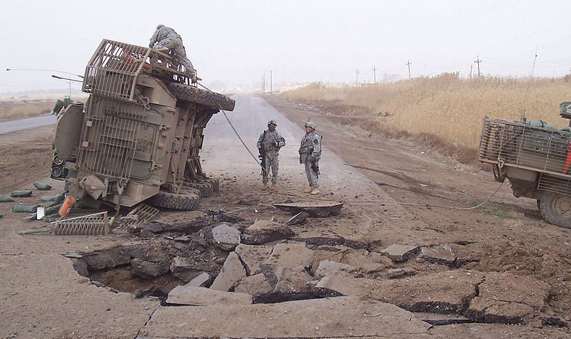 800px-Buried_IED_blast_in_2007_in_Iraq
