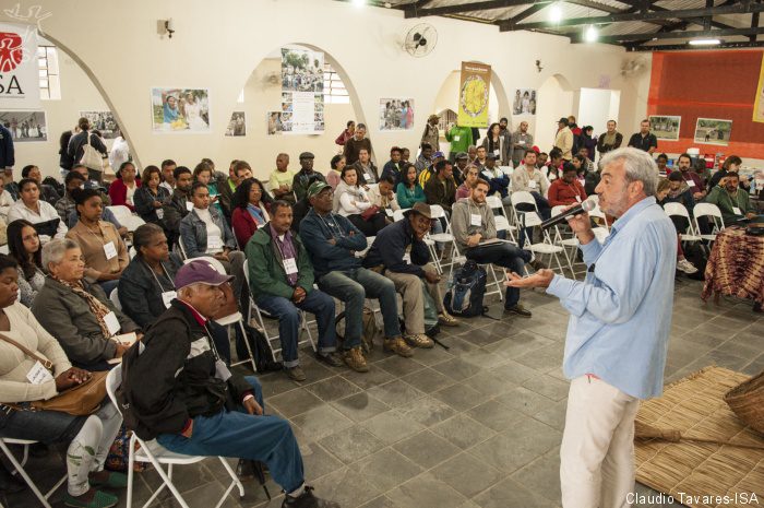 Quilombola activists gather in Eldorado for a seminar on climate change hosted by Instituto Socioambiental. Courtesy Claudio Tavares ISA. 