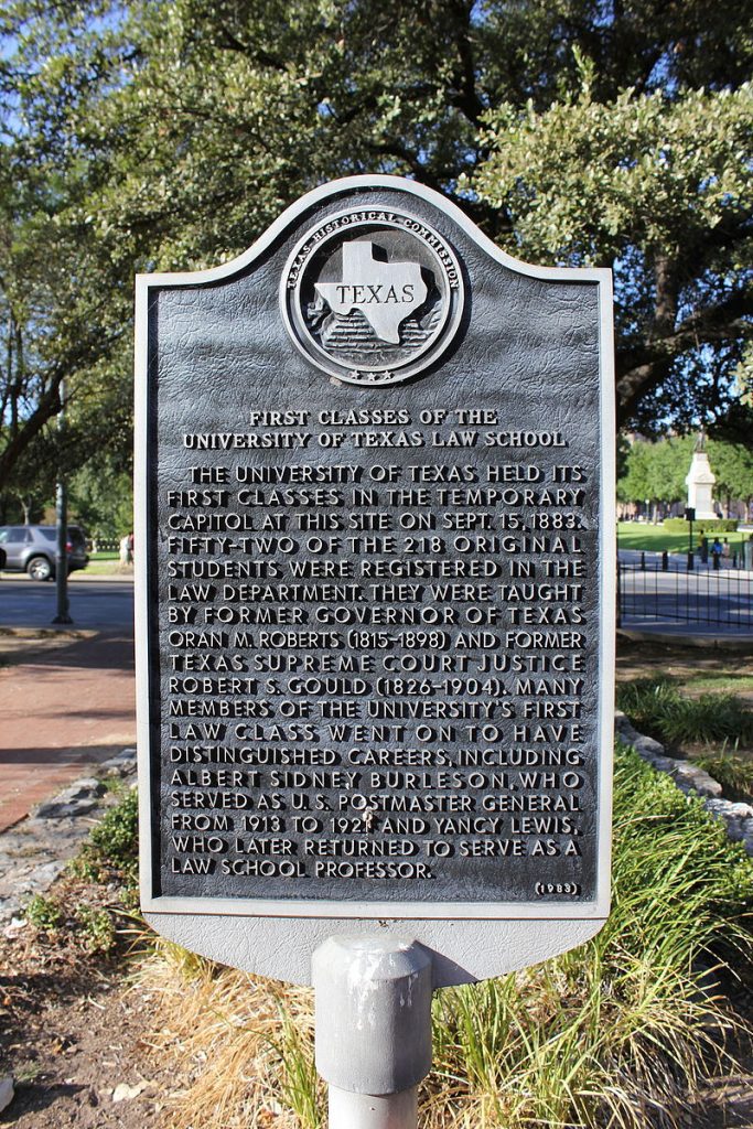 An image of the Texas Historical Commission Plaque for the First Classes of the University of Texas Law School