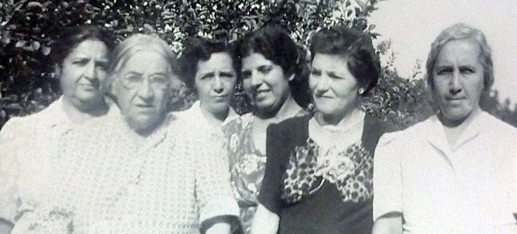  The photo that was left by the cousins in their proxy house Yozgat.  Media, Pennsylvania, before 1953. 3rd from left: Steve’s grandmother, Makhrouhi. 5th from left, Bob’s mother, Armenhouie. Photo by Armenhouie’s brother, Avedis   
